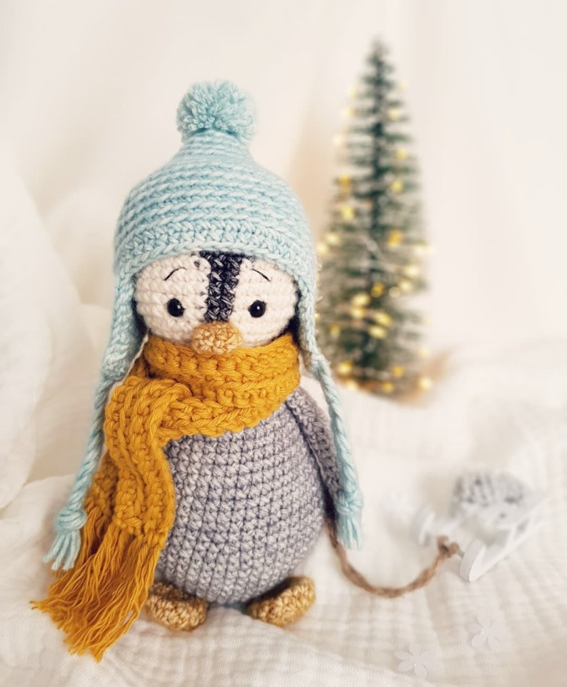 Snowcap Penguin Crochet Pattern