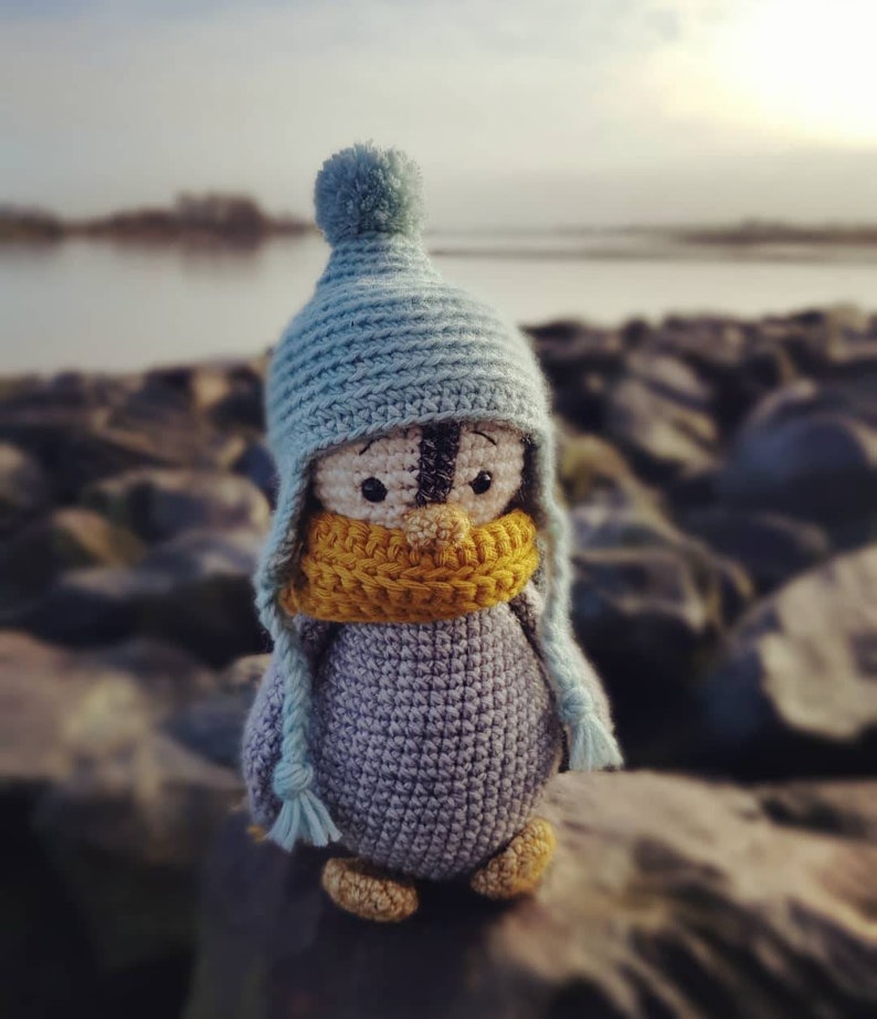 Snowcap Penguin Crochet Pattern
