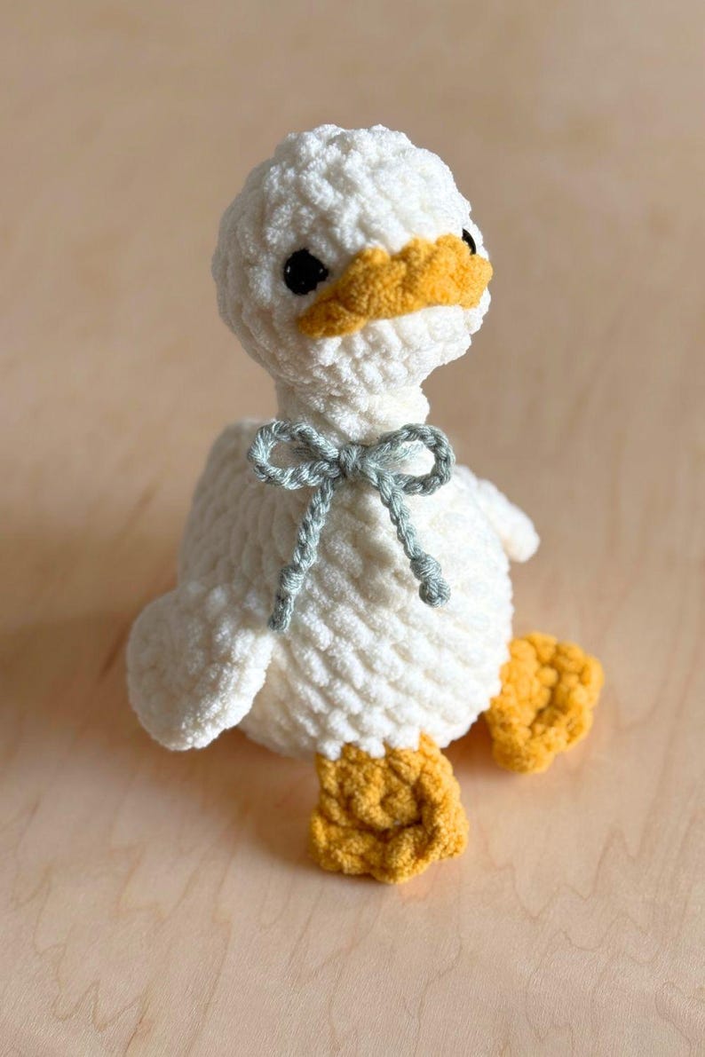 Pouty Goose Crochet Pattern