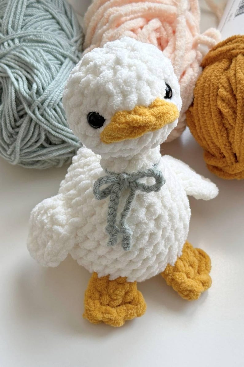Pouty Goose Crochet Pattern