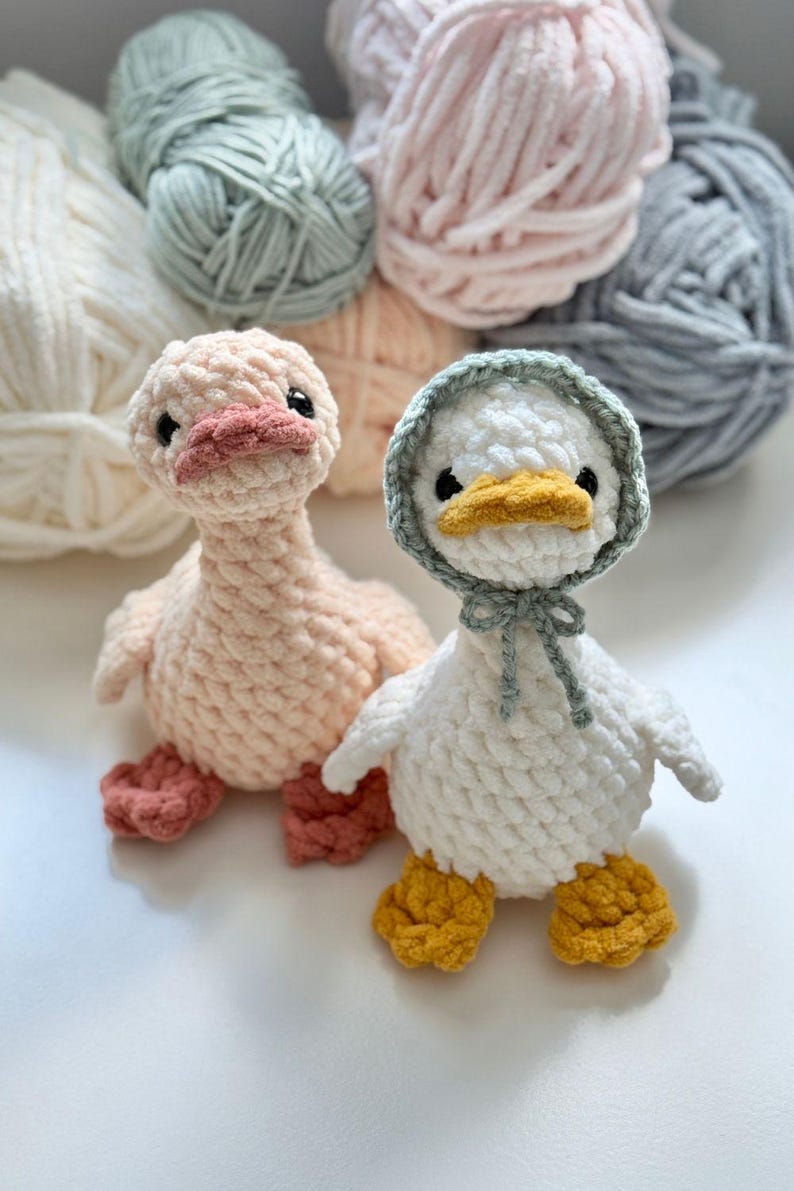 Pouty Goose Crochet Pattern
